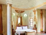 Signature Double Suite