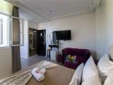 Double room with port view