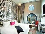 Silver room