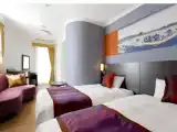 Corner Twin room