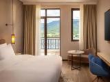 Regency Double Suite with lake view