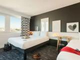 Standard Quadruple Family Suite