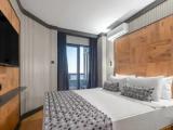 With Jacuzzi Double Suite