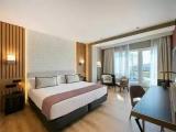Deluxe Pool Junior Suite