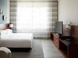 1 Bedroom Luxury Concierge Lounge Access Suite