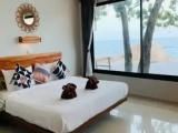 Triple Suite seafront