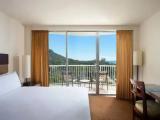 Premier Quadruple room with ocean view