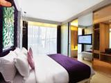Deluxe Twin room with pool view