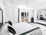 Penthouse Suite with sea view
