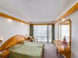 Standard Double room with land view