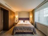 Corner Double Suite with lake view