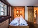 Cuddle room