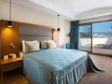 Corner Double Suite with partial sea view