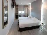 Connecting room
