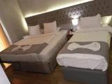 Premium with Terrace Triple room with pyramids view