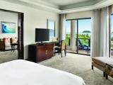 Deluxe Kinabalu Wing Double Suite Sea View