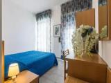 Double room with partial sea view