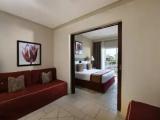 Family Double room with pool view