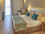 Double room with pool view