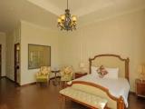 Larose Deluxe room