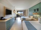 Quadruple Adults Junior Suite with pool view