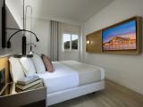 Twin Suite with garden view