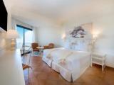 Standard Double room with partial ocean view