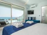 Executive Jacuzzi Suite with sea view