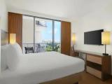 Accessible Double room with partial ocean view