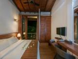 Deluxe Double room with city view