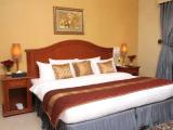 3 Bedrooms Apartment