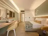 2 Bedrooms Family room