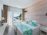 Twin room with sea view