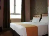 Double room with city view