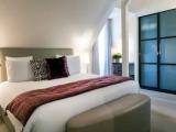 Signature Double Suite