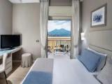 Double room with partial sea view