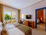 2 Bedrooms Family room