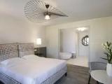 1 Bedroom Luxury (Fully Renovated) Double Suite Sea View
