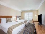 Premier Mobility/Hearing Impaired Accessible room