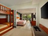 Family Lagoon Pool Access room