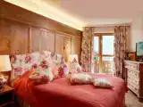 1 Bedroom Double Suite with mountain view
