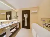 Deluxe Twin Club room