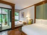 Family Double room with balcony and with garden view