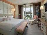 Standard room with pool view