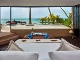 Deluxe Double Pool Suite beachfront