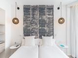 Twin room with balcony