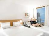 Family Double room with city view