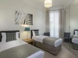 3 Bedrooms Classic Apartment