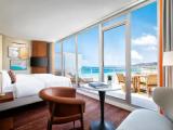 Executive Top Floor Double room with city view