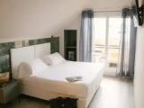 Deluxe Triple room with balcony and with sea view